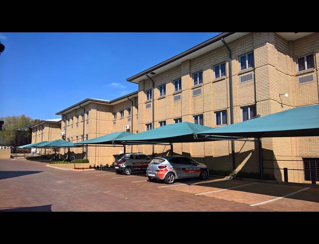 4,740M² OFFICE TO LET IN MEADOWDALE